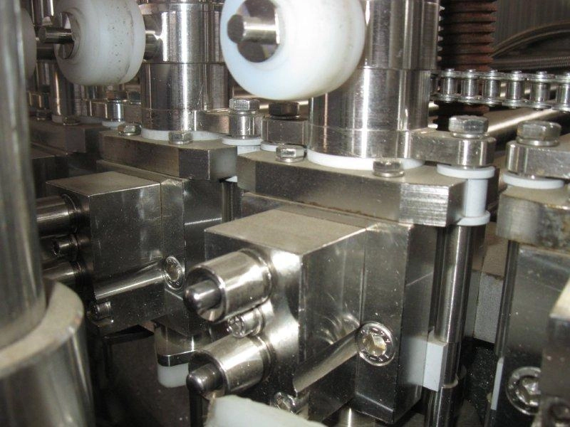 Photo #3 of Used Isobaric Filling Machine Berchi  ISOFILL 80 20000 bph