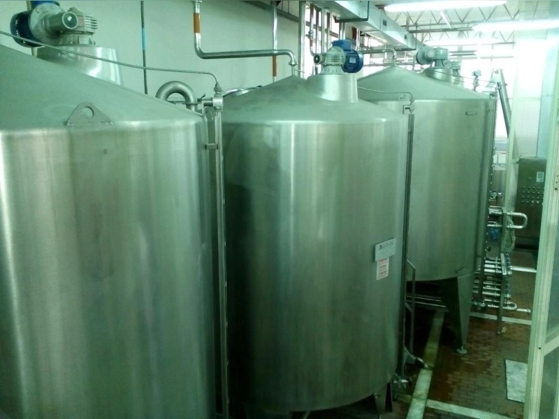 Photo #1 of Used Syrup Room A DUE SYRUP ROOM 1999