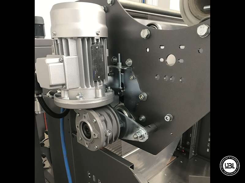 Photo #4 of Semi-Automatic or Automatic Shrink Wrapper with welding bar