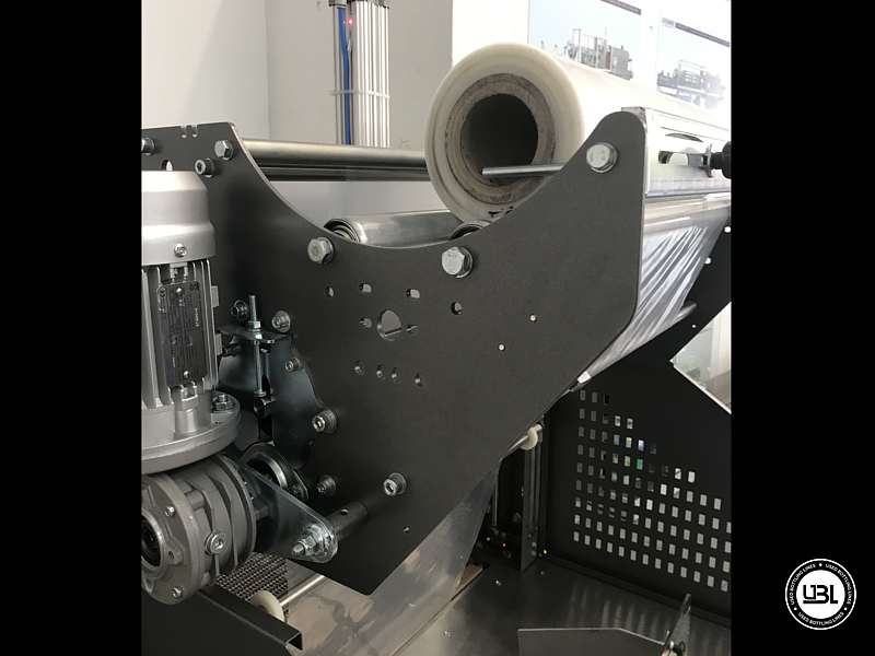 Photo #5 of Semi-Automatic or Automatic Shrink Wrapper with welding bar