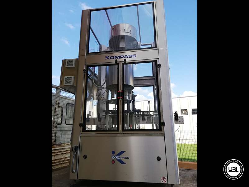 Photo #1 of Used Capping Machine Kompass 3 Heads 2500 bph Year 2010