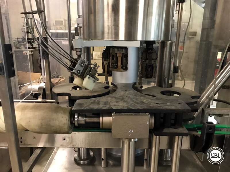 Photo #3 of Used Arol Capping Machine 3T 3 Heads 3500 bph