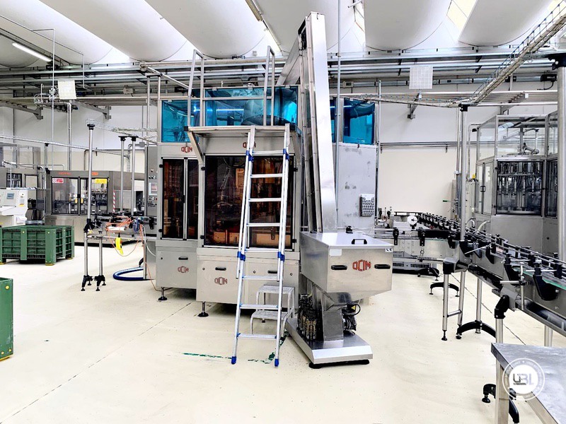 Photo #1 of Used Filling Monoblock for oil, still wine and spirit – High Vacuum OCIM 10-20-4