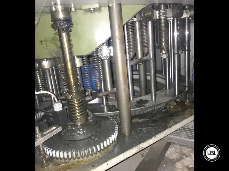 Photo #2 of Used Automatic Filling Monoblock Olive Oil 20-3 Brand Baratta 4500 bph