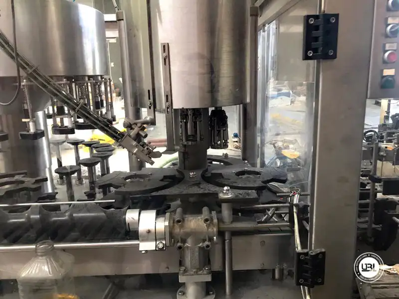 Photo #9 of Used Automatic Filling Monoblock Olive Oil 20-3 Brand Baratta 4500 bph