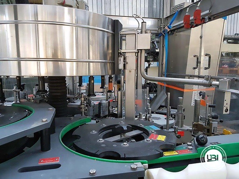 Photo #3 of Used Bottle Labeler Krones VARIOMATIC 7000 bph