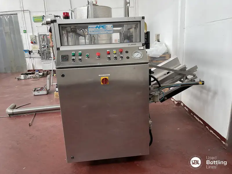 Photo #2 of Used Case Erector Ape 1994