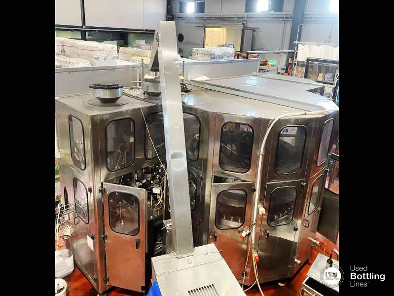 Photo #8 of Used Complete Bottling Line Clifom 2004