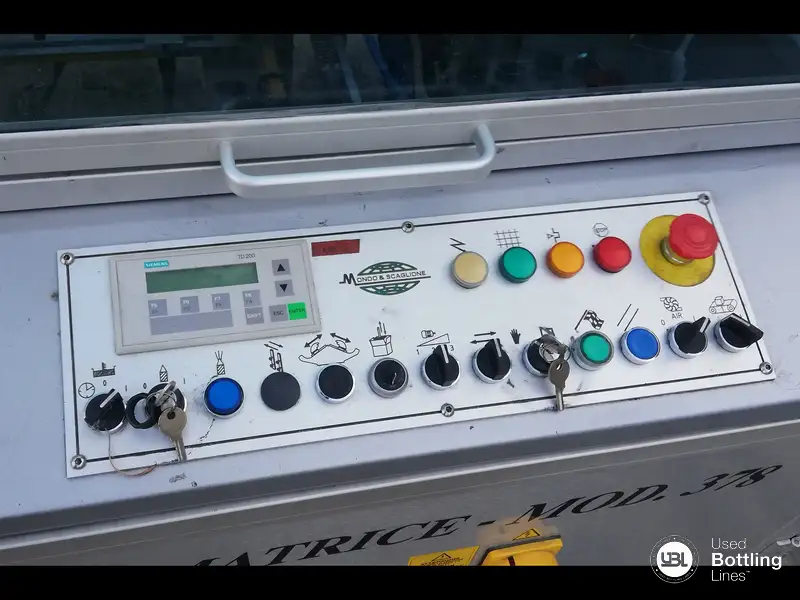 Photo #9 of Used Case Erector Mondo e Scaglione 2005