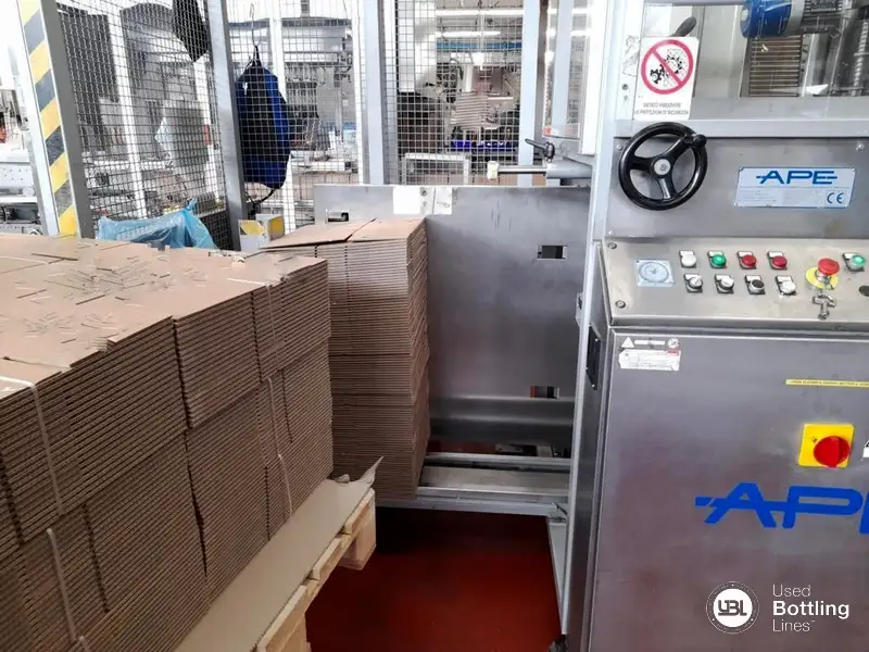 Photo #3 of Used Case Erector Ape 1997