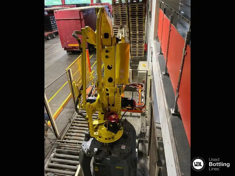 Photo #2 of Used Robot Palletizer Fanuc 2003