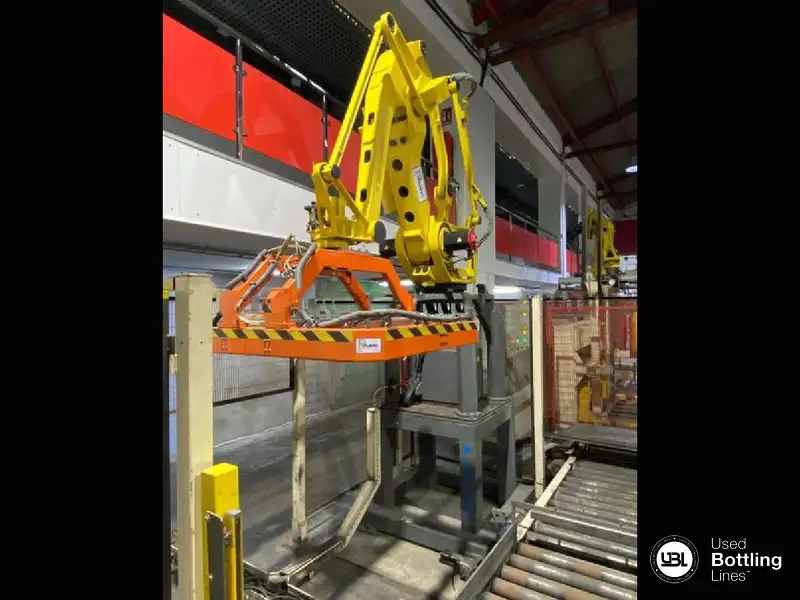 Photo #4 of Used Robot Palletizer Fanuc 2003
