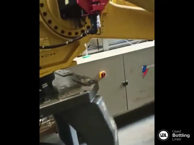 Photo #9 of Used Robot Palletizer Fanuc 2003