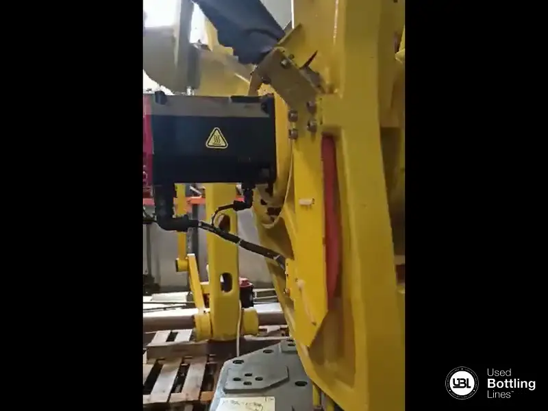 Photo #16 of Used Robot Palletizer Fanuc 2003