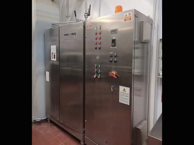 Photo #28 of Gea Procomac Used Complete Bottling Line up to 11000 bph