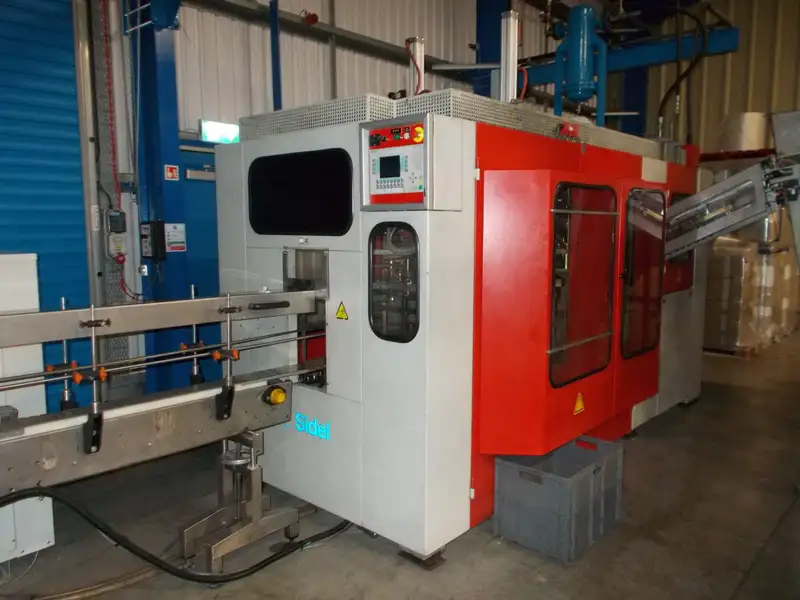 Photo #1 of Sidel Ave Complete Bottling Line PET 5 Lt 2004