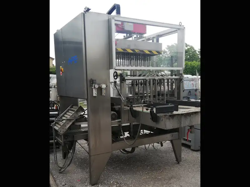 Photo #4 of Used Case Packer Ape Inca 2001