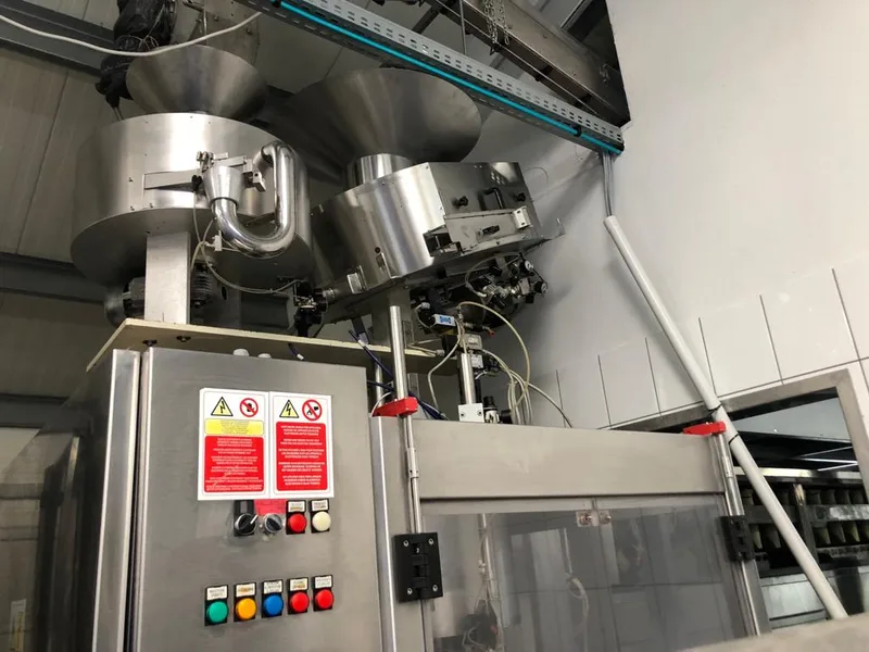 Photo #8 of Used Arol Capping Machine 6 heads aluminum screw 9000 bph