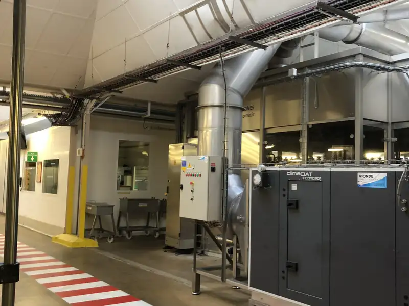 Photo #7 of Krones Used Filling Monoblock for Still Water 2004