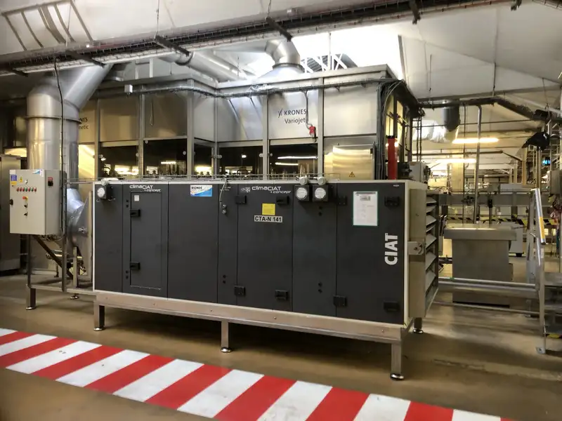 Photo #8 of Krones Used Filling Monoblock for Still Water 2004