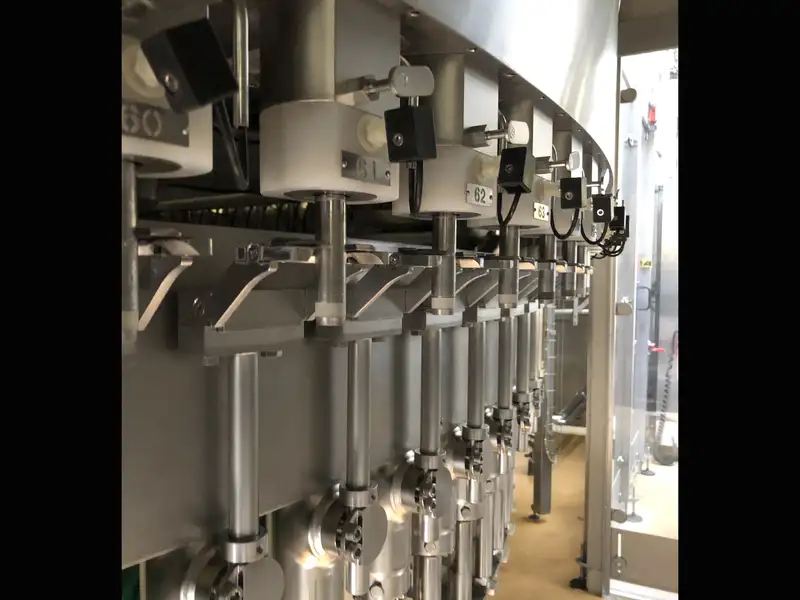 Photo #41 of Krones Used Filling Monoblock for Still Water 2004