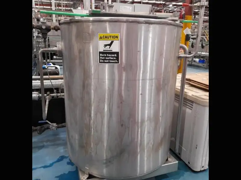 Photo #17 of Used Complete Bottling Line for PET and Glass 2007