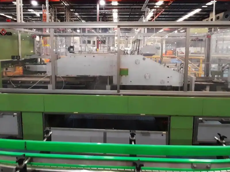 Photo #33 of Used Complete Bottling Line for PET and Glass 2007