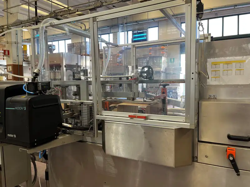 Photo #4 of Used Complete Line for PET and Glass 2007