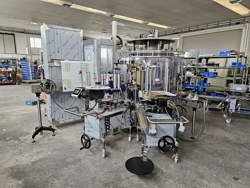 Photo #1 of Modular labeling machine 10 heads glue-adhesive