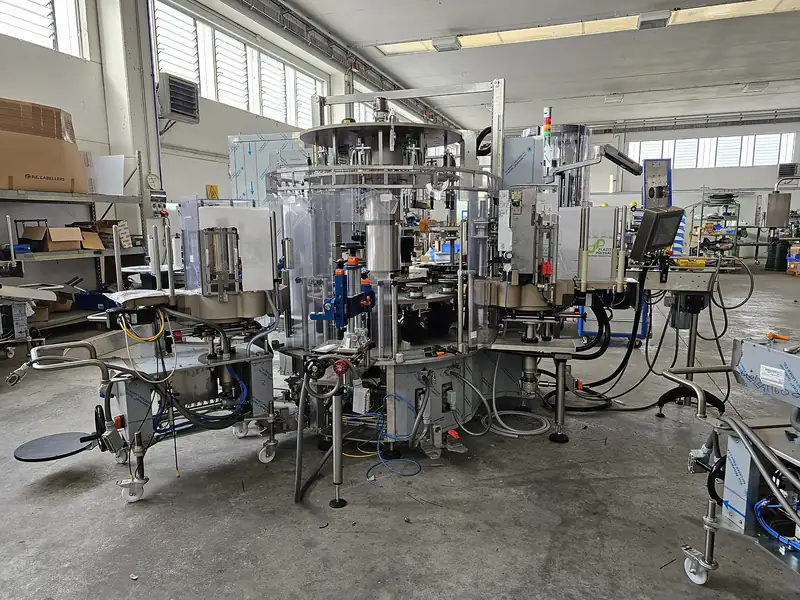 Photo #2 of Modular labeling machine 10 heads glue-adhesive