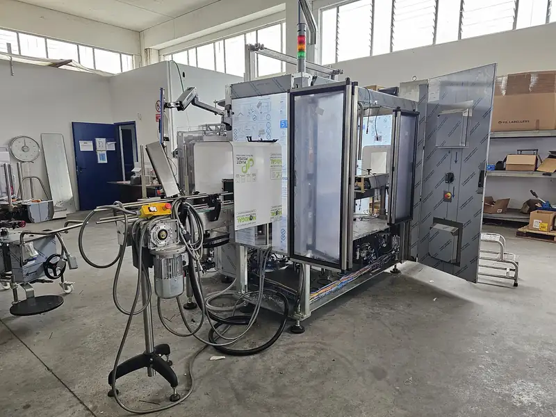 Photo #3 of Modular labeling machine 10 heads glue-adhesive