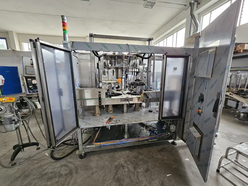 Photo #4 of Modular labeling machine 10 heads glue-adhesive