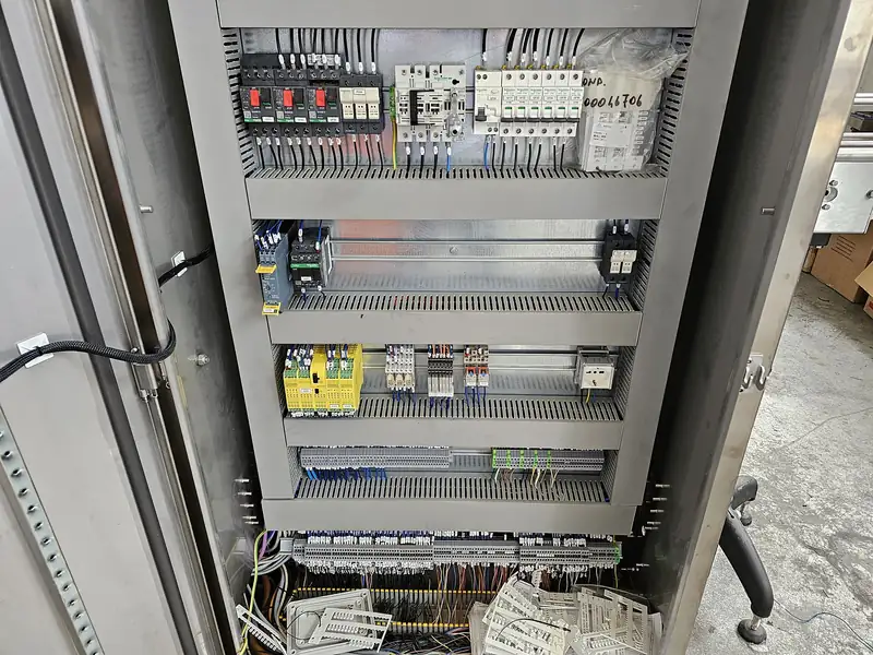 Photo #7 of Modular labeling machine 10 heads glue-adhesive