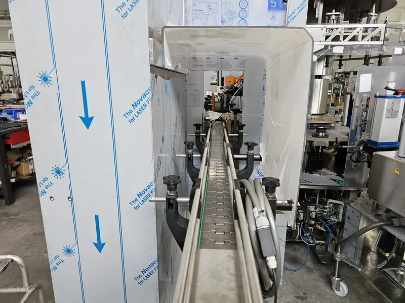 Photo #8 of Modular labeling machine 10 heads glue-adhesive