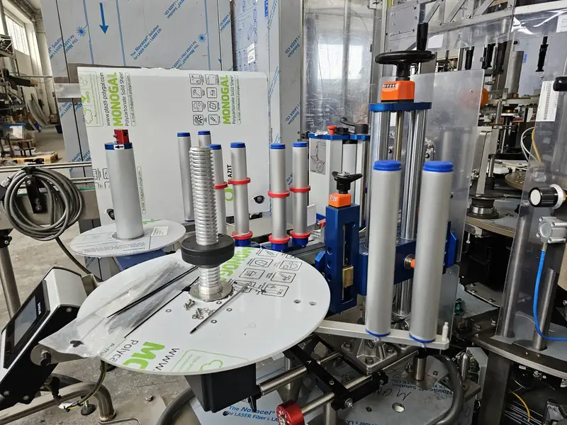 Photo #11 of Modular labeling machine 10 heads glue-adhesive