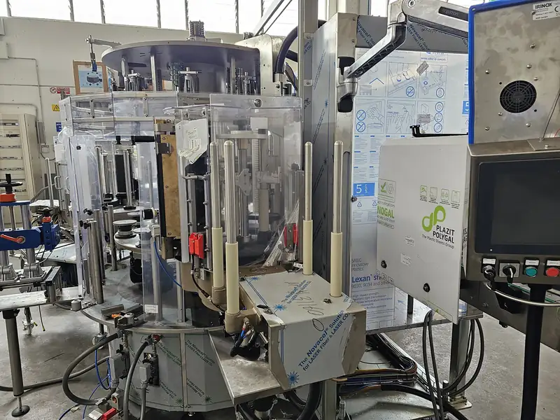 Photo #17 of Modular labeling machine 10 heads glue-adhesive