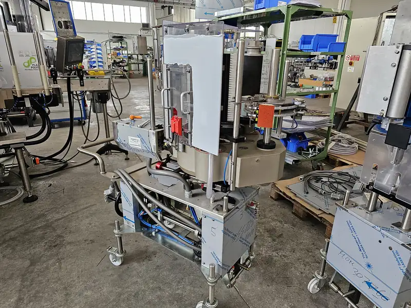 Photo #20 of Modular labeling machine 10 heads glue-adhesive