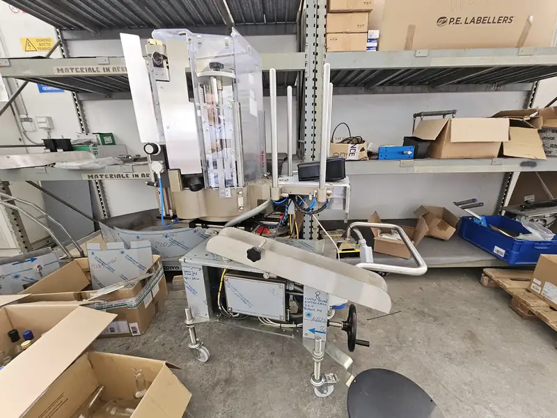 Photo #31 of Modular labeling machine 10 heads glue-adhesive