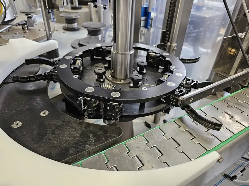 Photo #33 of Modular labeling machine 10 heads glue-adhesive