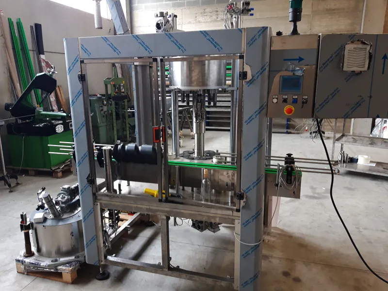 Photo #9 of New automatic screw capping machine 8 heads for 12000 BPH