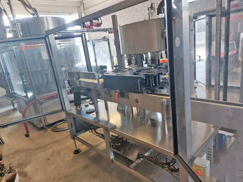 Photo #4 of Used Hot Melt Labeling Machine Kosme 20000 bph