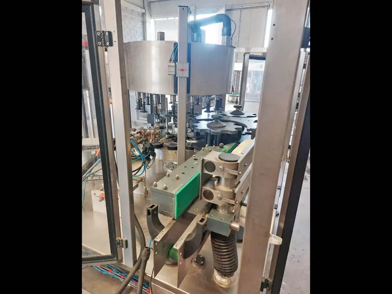 Photo #10 of Used Hot Melt Labeling Machine Kosme 20000 bph