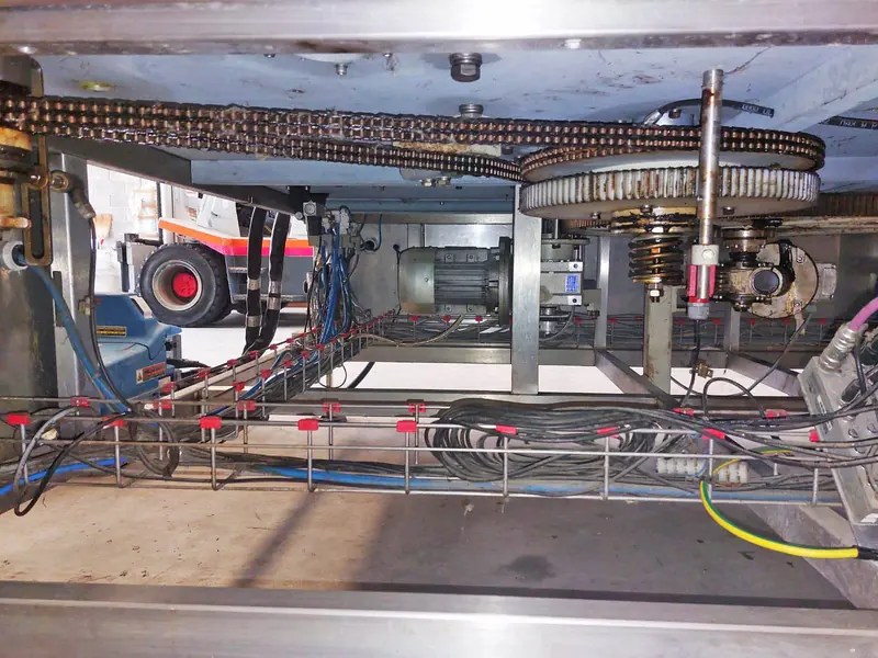 Photo #11 of Used Hot Melt Labeling Machine Kosme 20000 bph