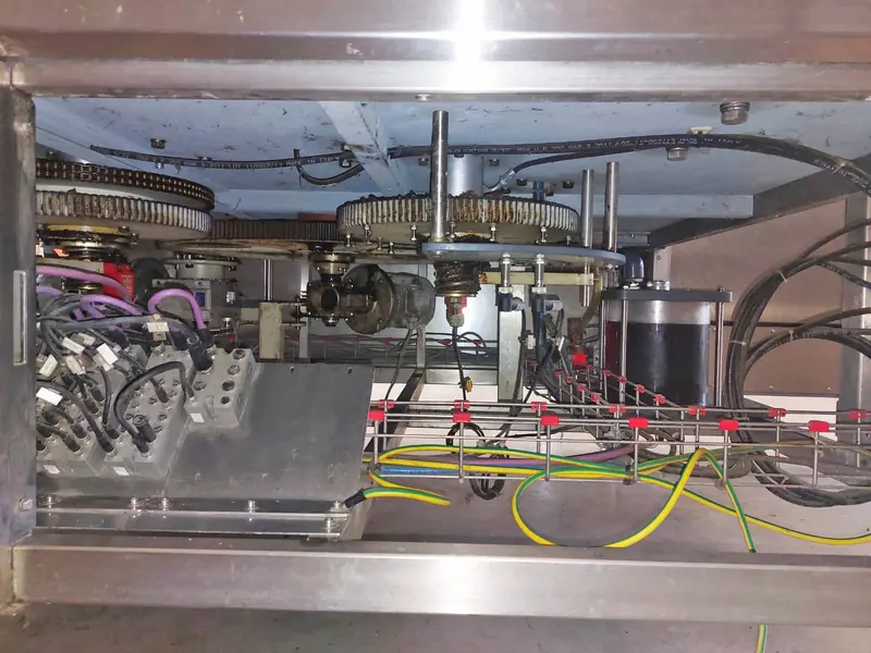 Photo #12 of Used Hot Melt Labeling Machine Kosme 20000 bph