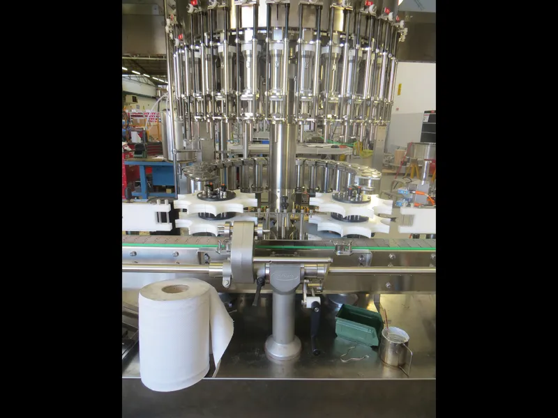 Photo #8 of New filling monoblock Bertolaso 30/30/4 for Pet/Glass