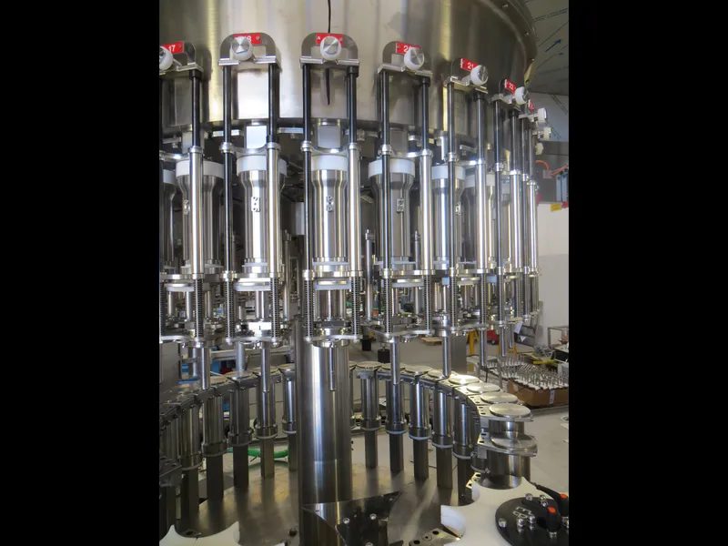 Photo #13 of New filling monoblock Bertolaso 30/30/4 for Pet/Glass