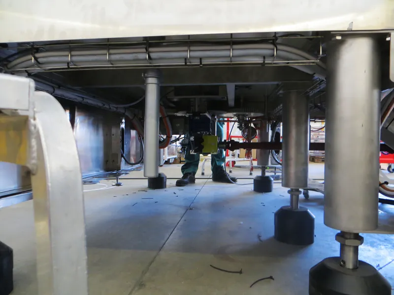 Photo #28 of New filling monoblock Bertolaso 30/30/4 for Pet/Glass