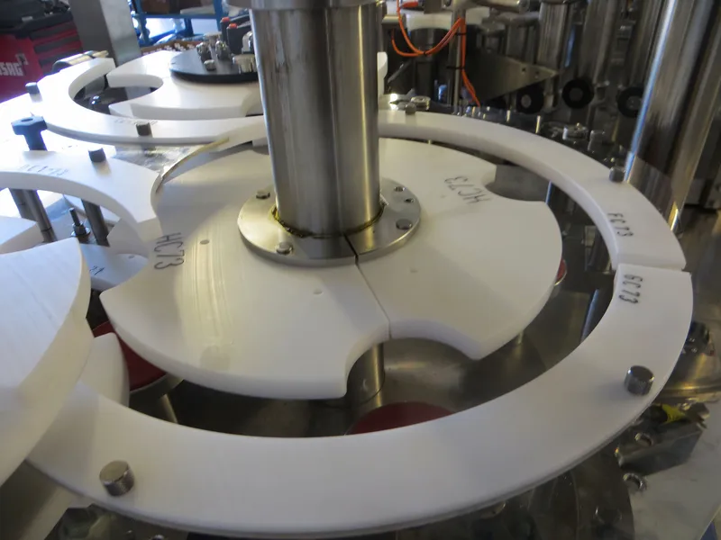 Photo #33 of New filling monoblock Bertolaso 30/30/4 for Pet/Glass