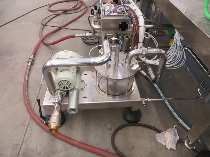 Photo #48 of New filling monoblock Bertolaso 30/30/4 for Pet/Glass