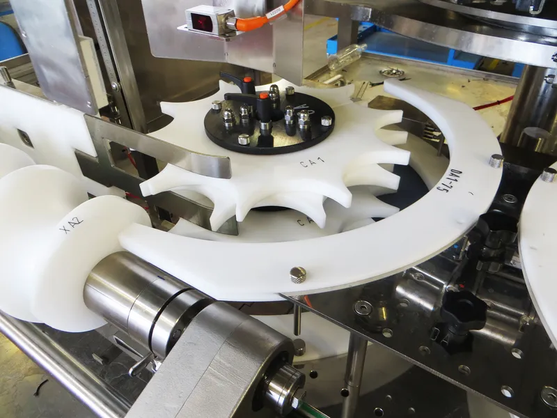 Photo #68 of New filling monoblock Bertolaso 30/30/4 for Pet/Glass